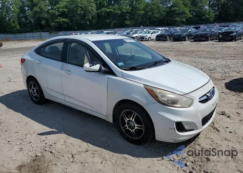 2013 Hyundai Accent Gls z USA, uszkodzony, nr VIN KMHCT4AE3DU506146